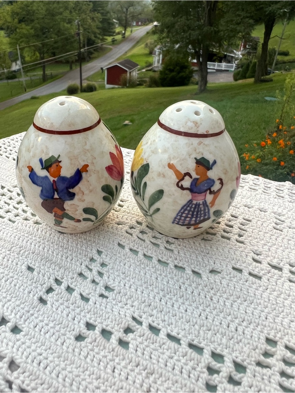 Vintage German Alpine Peasant Ware Salt & Pepper Shakers Hand Painted Folk Art